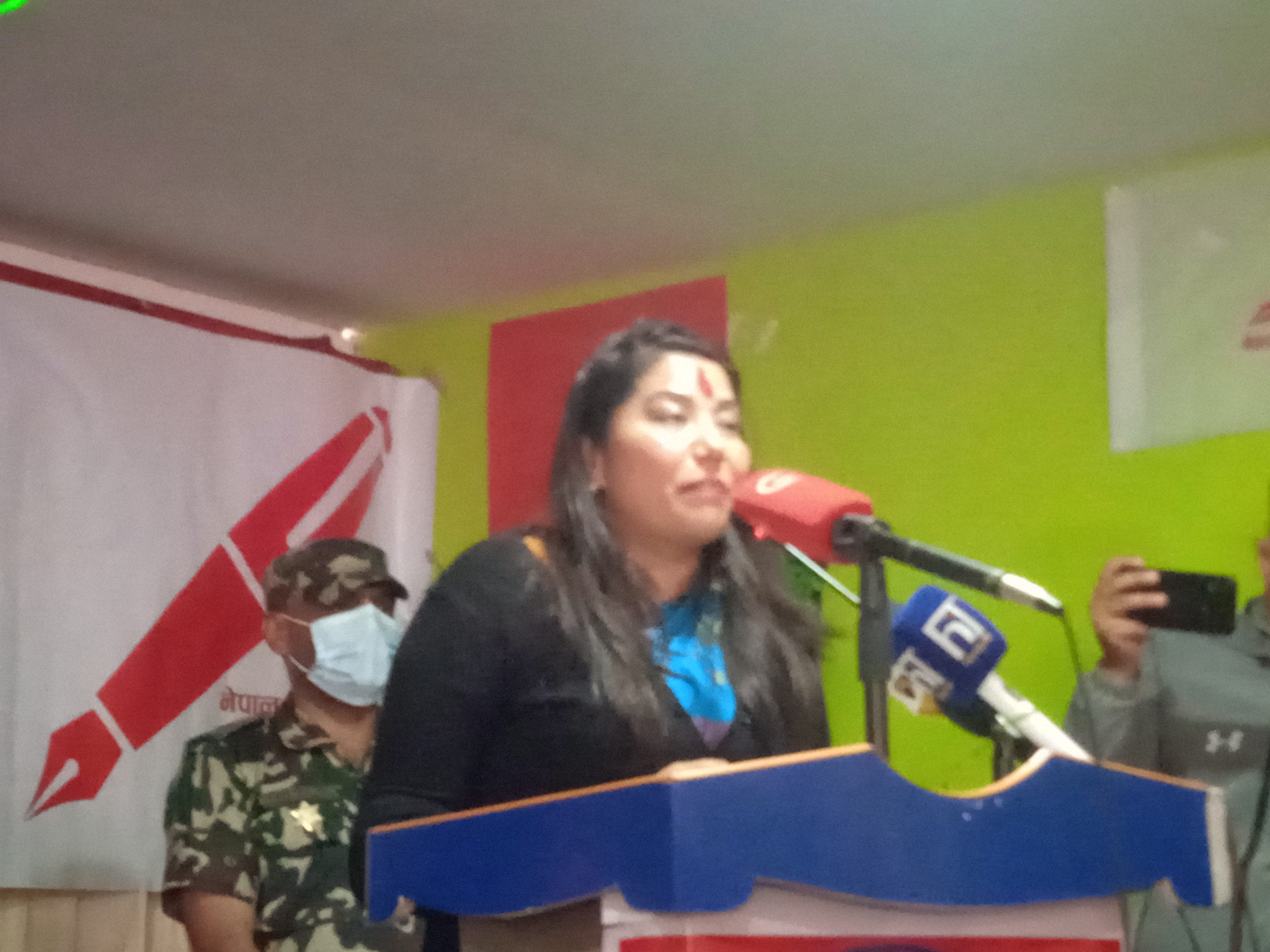 गुल्मीमा बिकास भन्दा बढी गफ भयो :मन्त्री झाक्री