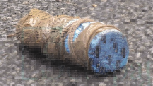 रुकुममा करिब एक दर्जन सकेट बम फेला, सेनाको टोलीले डिस्पोज गर्दै