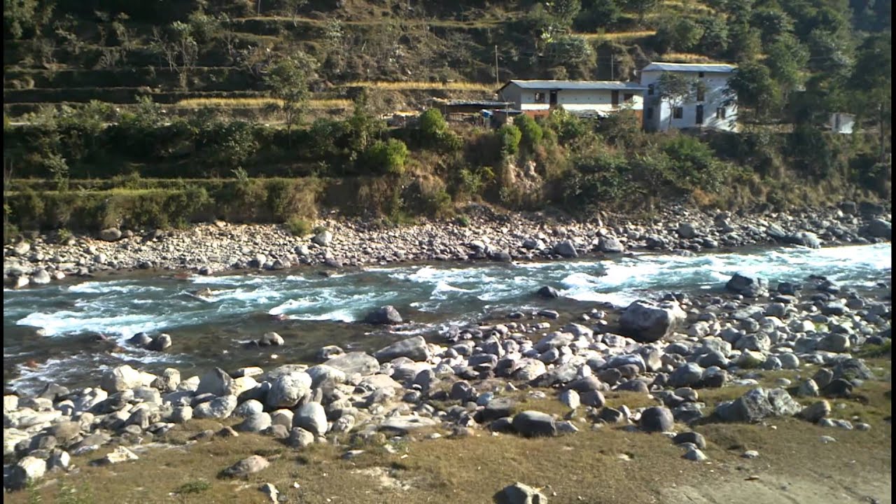 बडिगार्ड खोलामा पौडि खेल्ने क्रममा एक युवक बेपत्ता