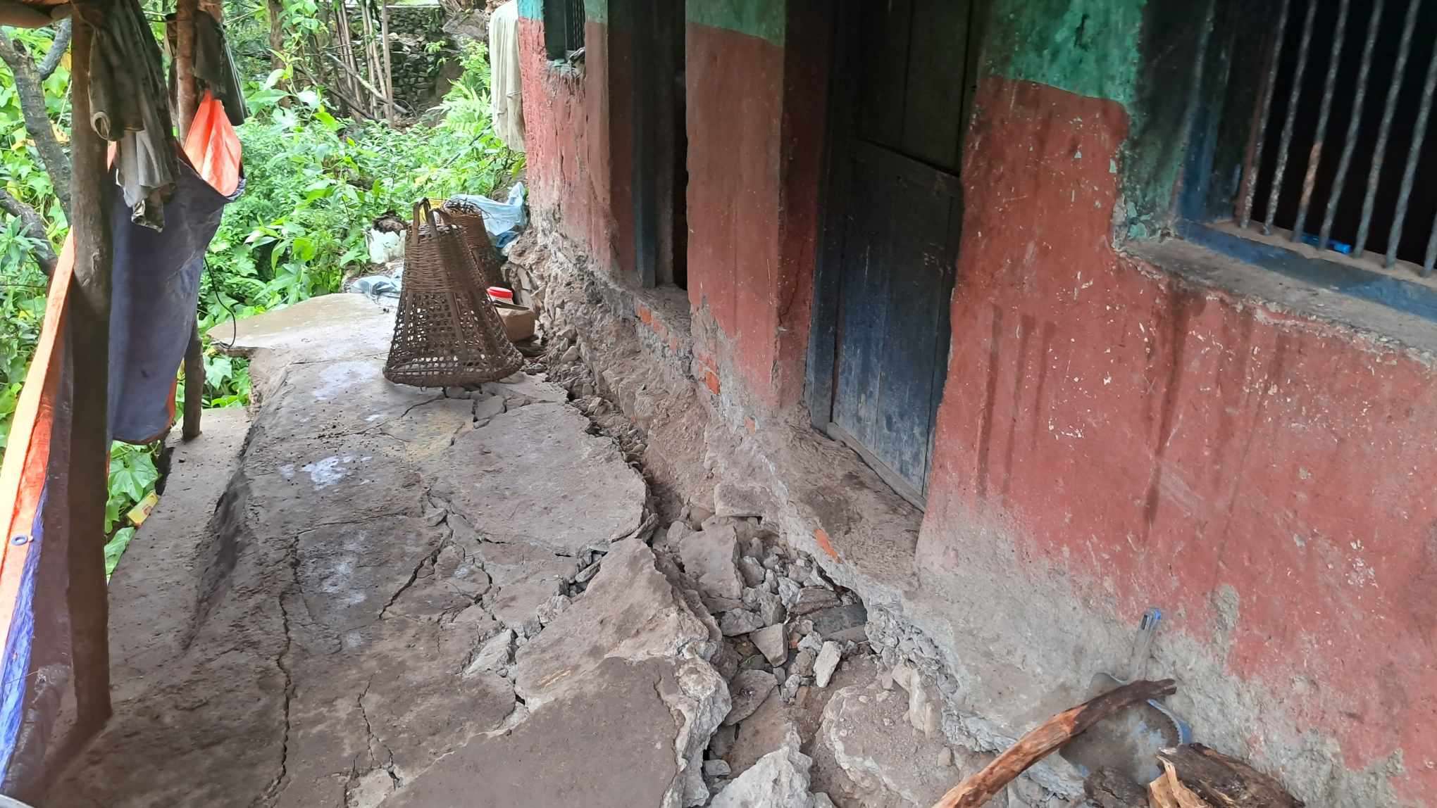 भूकम्पका कारण अर्घाखाँचीमा पाँच घरमा क्षती