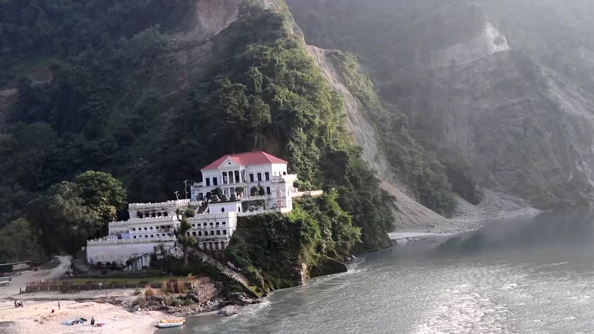 रानीमहल जाने सडक आजदेखि ४८ दिन बन्द