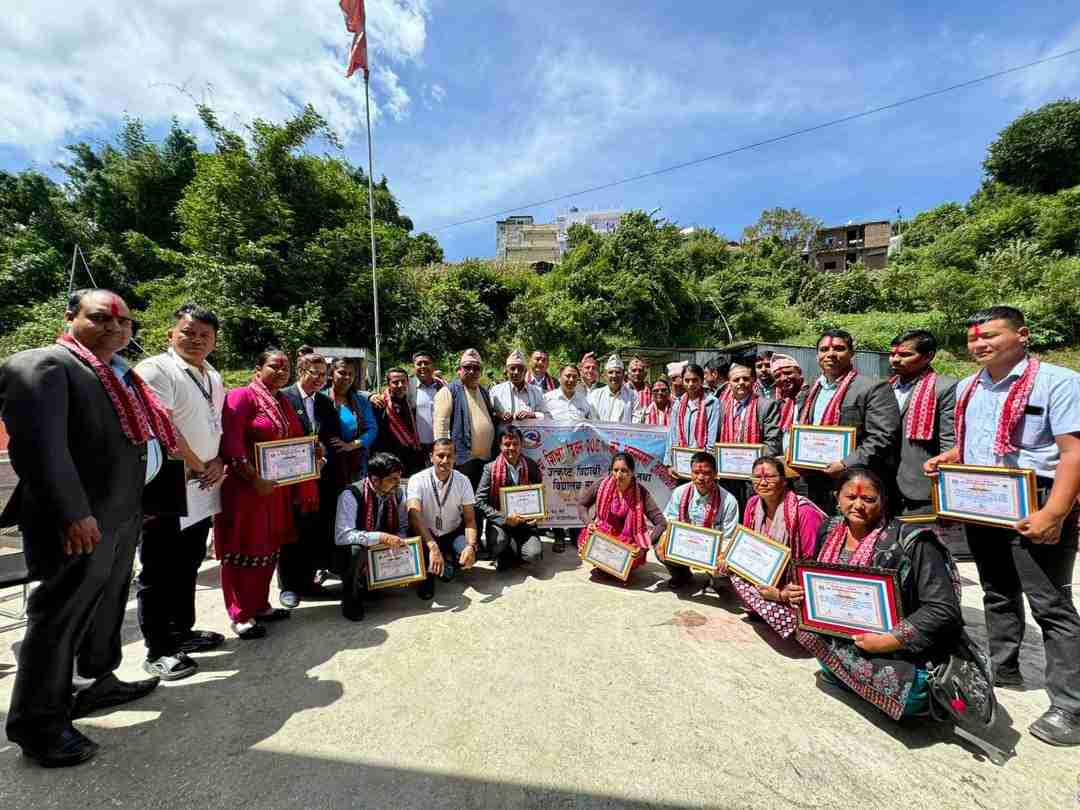 रैनादेवी छहराले उत्कृष्ट विद्यार्थी, शिक्षक र विद्यालयलाई सम्मान