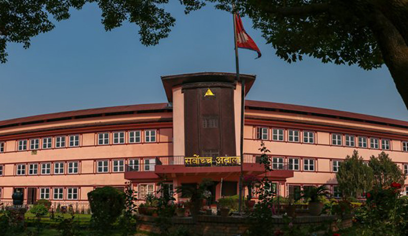कोरोना बिमाको भुक्तानी बारेको रिट न्यायाधीश मुसलमानको इजलासमा
