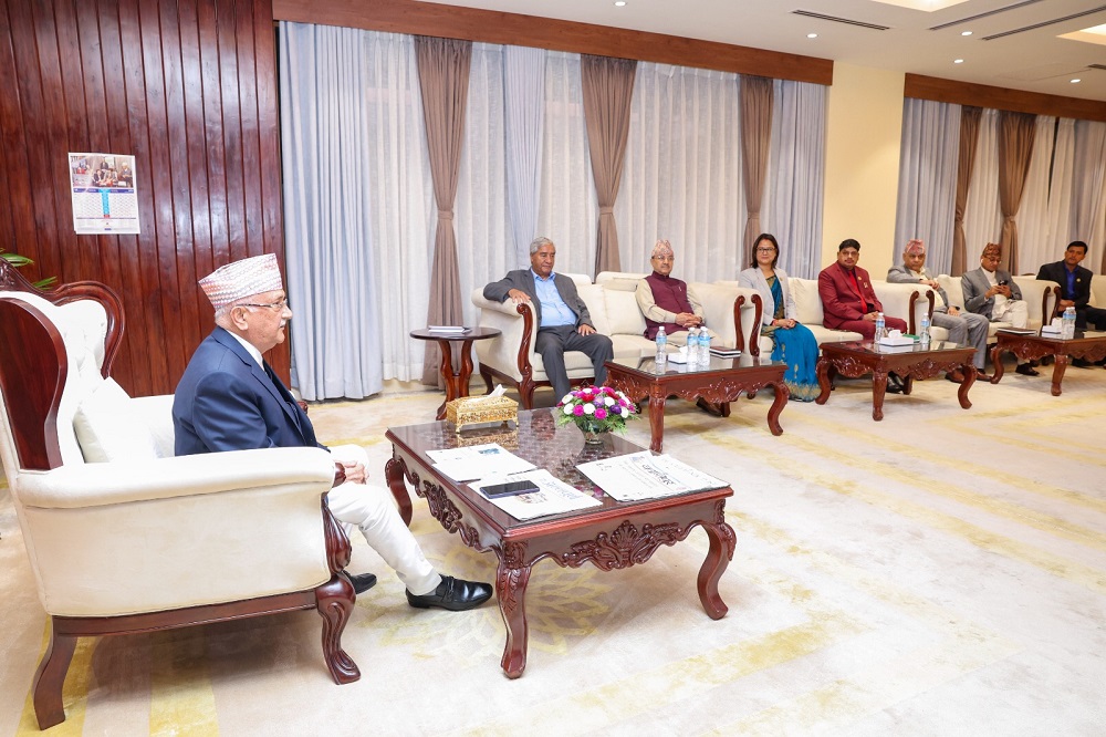 सत्तारुढ दलको बैठक बालुवाटारमा सुरु